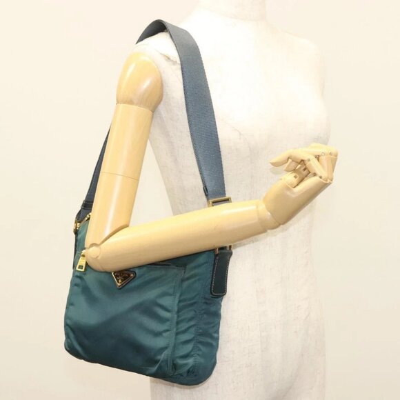 PRADA Shoulder Bag Nylon Green Gold Auth 136672 - Picture 14 of 16